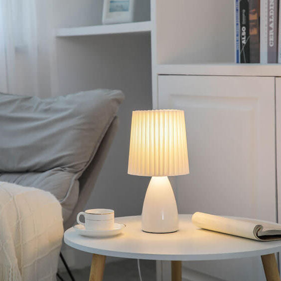 Scandinavian Retro Pleated Shade Glass Base Light Table Lamp