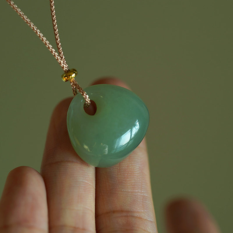 Natürliche Jade-Halskette für Glück und Wohlstand 