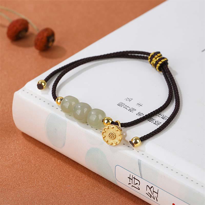 Handgefertigtes geflochtenes Armband aus Hetian-Jade-Perlen mit Lotusblüte 