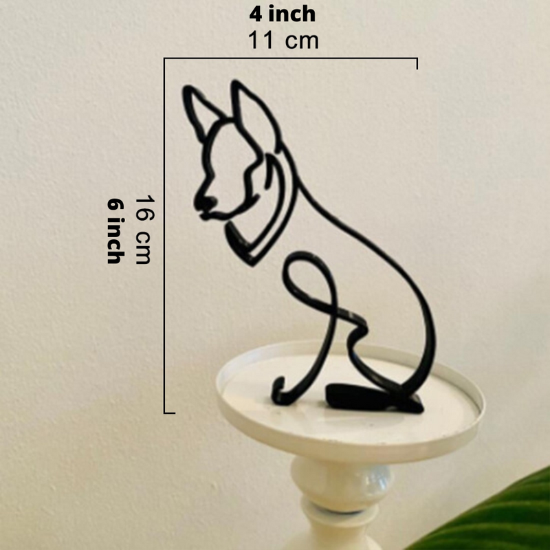 Eiserne Hunde- und Katzenskulpturen