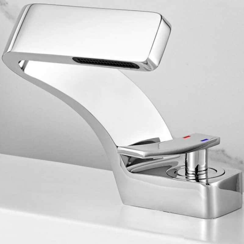 Sophisticated Kloten Bathroom Faucet