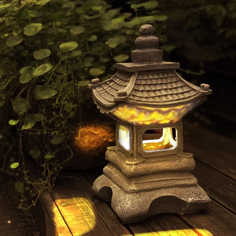 Garden Solar LED Pagoda Lantern – Japanese Resin Decorative Light