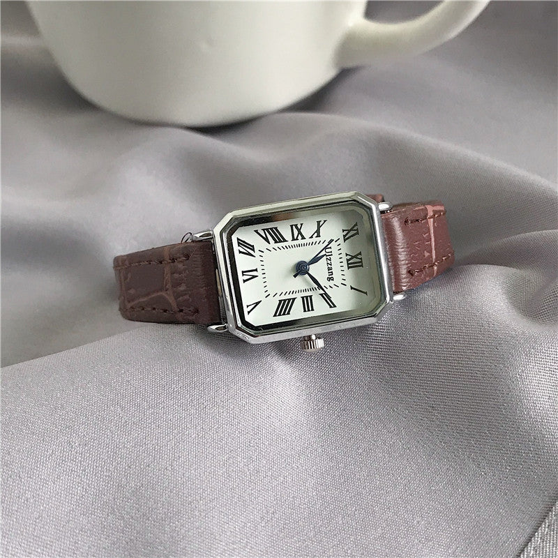 Classic Retro Watch with Leather Strap For Women